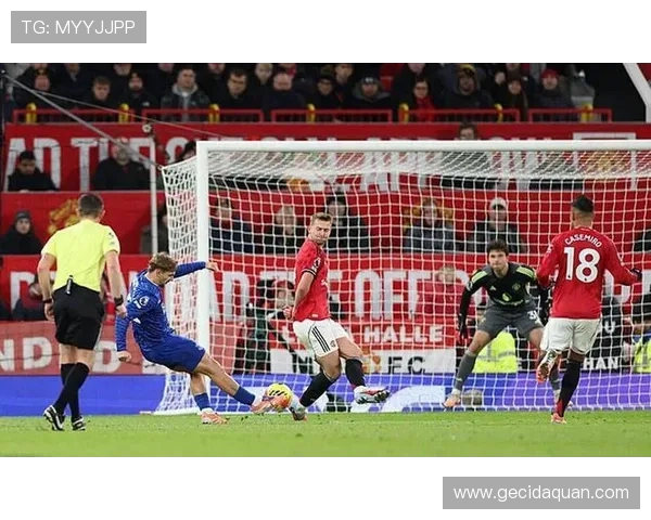 赛前谢什科迪拜特训备战埃弗顿